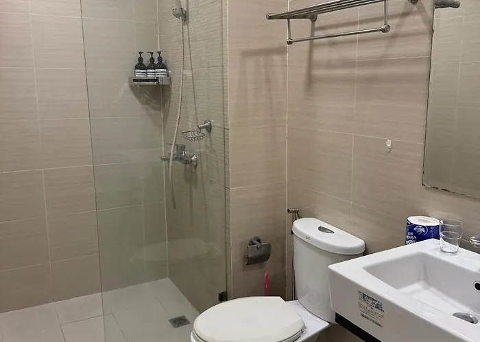 Venice Luxe Cozy 1 Bedroom, Pool, Netflix, Kitchen, Canal Mall Access For Max Of 3 Guests Only