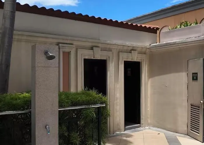 Venice Luxe Cozy 1 Bedroom, Pool, Netflix, Kitchen, Canal Mall Access For Max Of 3 Guests Only Apartment