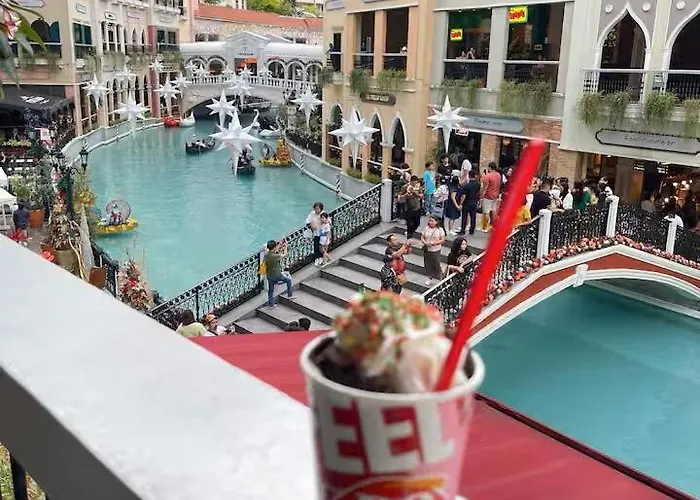 Venice Luxe Cozy 1 Bedroom, Pool, Netflix, Kitchen, Canal Mall Access For Max Of 3 Guests Only *