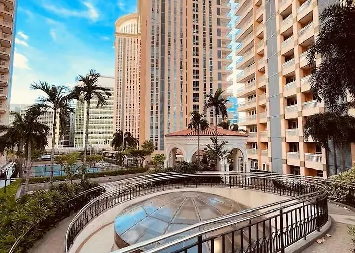 Apartment Venice Luxe Cozy 1 Bedroom, Pool, Netflix, Kitchen, Canal Mall Access For Max Of 3 Guests Only *