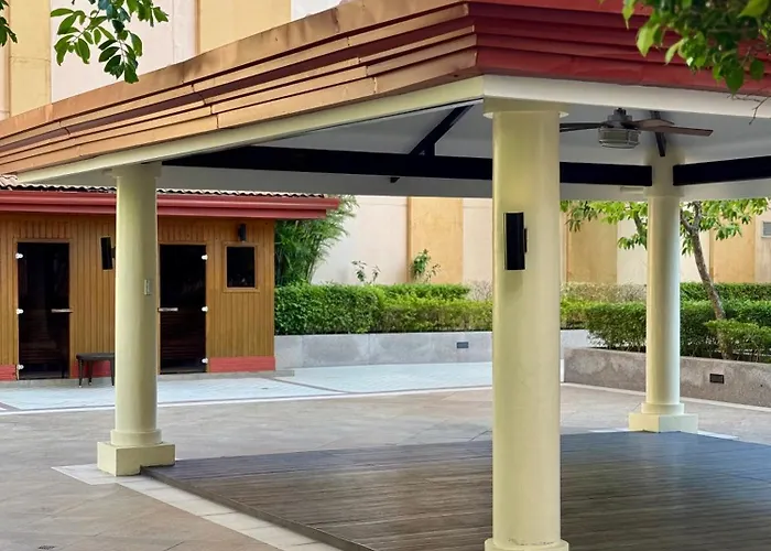 Venice Luxe Cozy 1 Bedroom, Pool, Netflix, Kitchen, Canal Mall Access For Max Of 3 Guests Only * Manila